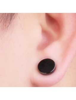 Magnet earrings, black